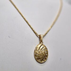 Elegant Gold Pendant Necklace – Intricate Swirl Design (Anti-Tarnish) - Image 2
