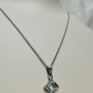 Elegant Square Crystal Pendant Necklace - Image 1